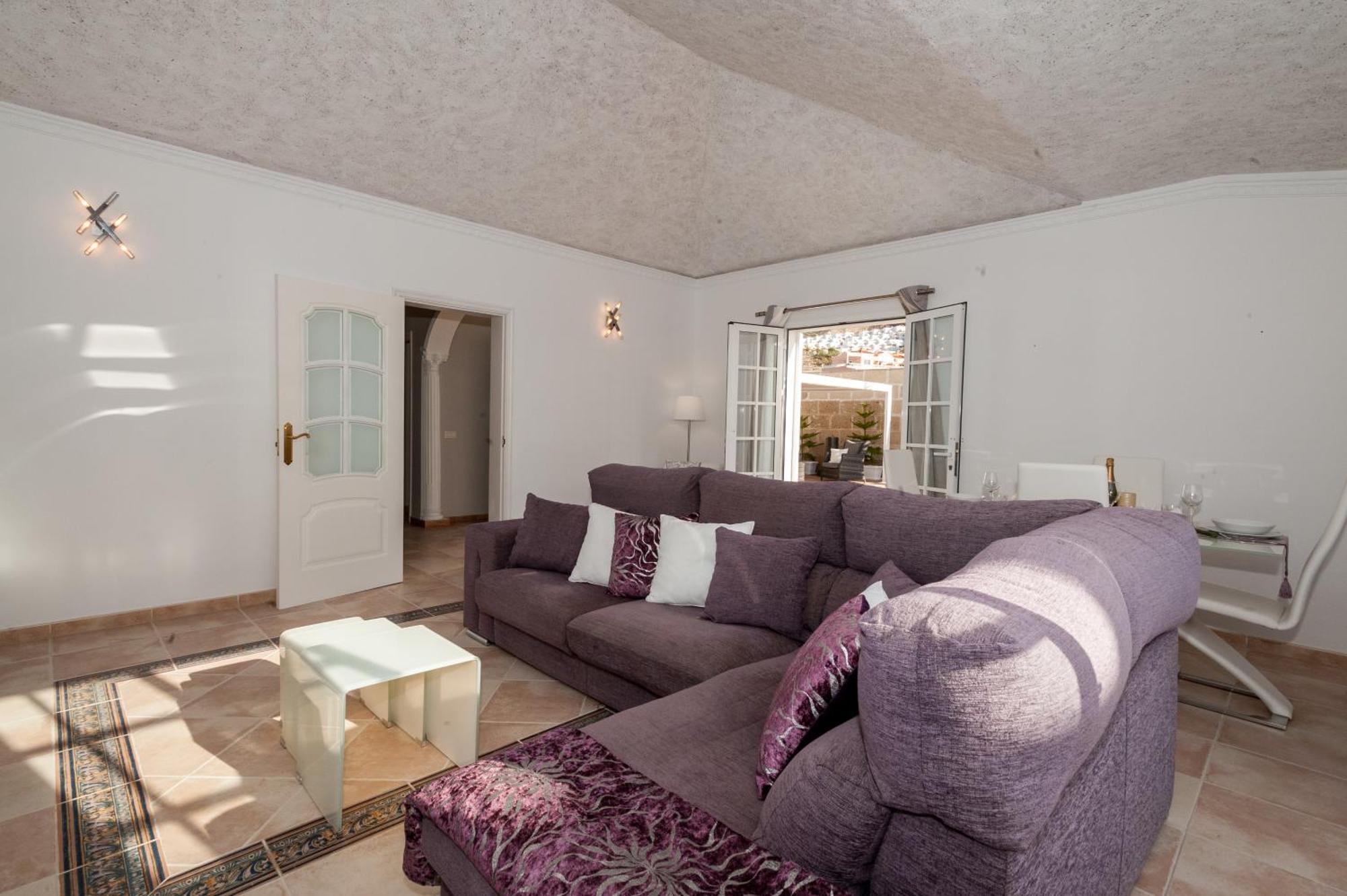 Villa Vanesa Luxury Private Villa With A Heated Pool, 4 Bedrooms And 4 Bathrooms Costa Adeje  Bagian luar foto