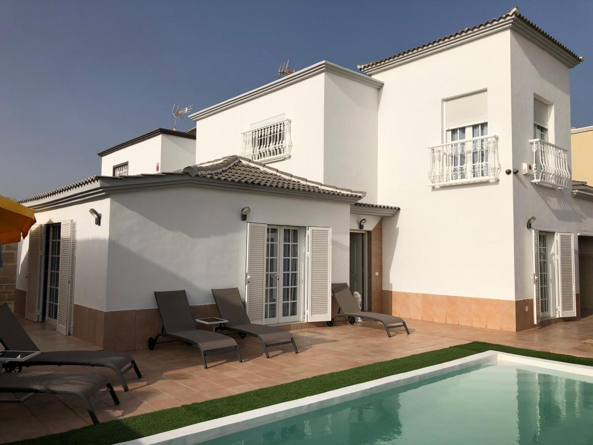 Villa Vanesa Luxury Private Villa With A Heated Pool, 4 Bedrooms And 4 Bathrooms Costa Adeje  Bagian luar foto